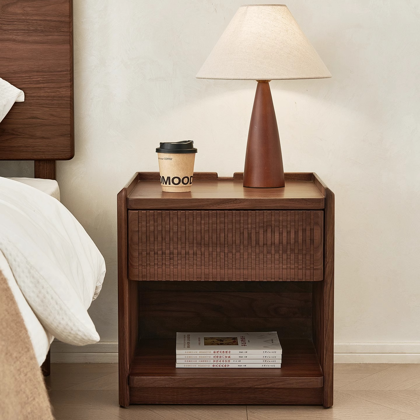 伯克威尔北美黑胡桃木床头柜现代简约全实木床边柜家用卧室收纳柜