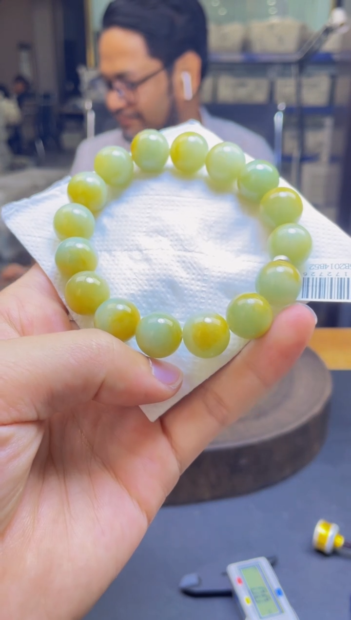 定制翡翠未镶嵌珠串