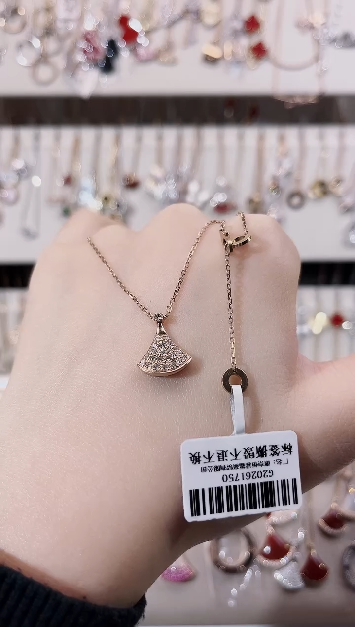 【闪购商品】钻石颈饰18K金镶嵌18K金镶嵌钻石 K玫