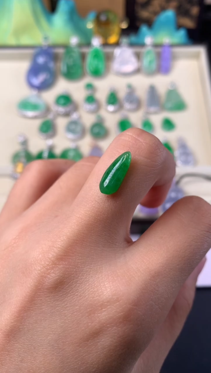 未镶嵌定制翡翠裸石（镶嵌定制）