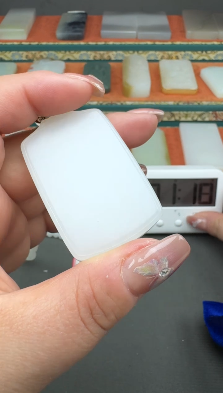 【闪购商品】和田玉颈饰未镶嵌姗姗