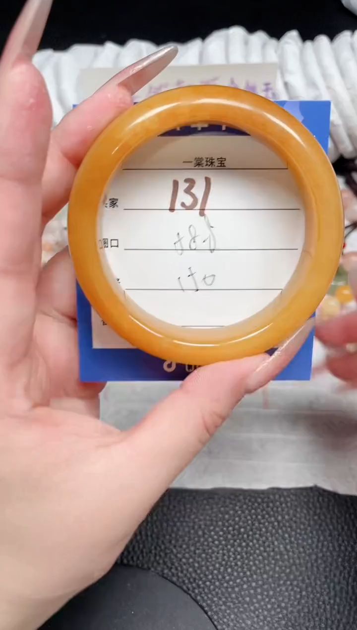 【闪购商品】石英质玉手镯未镶嵌131