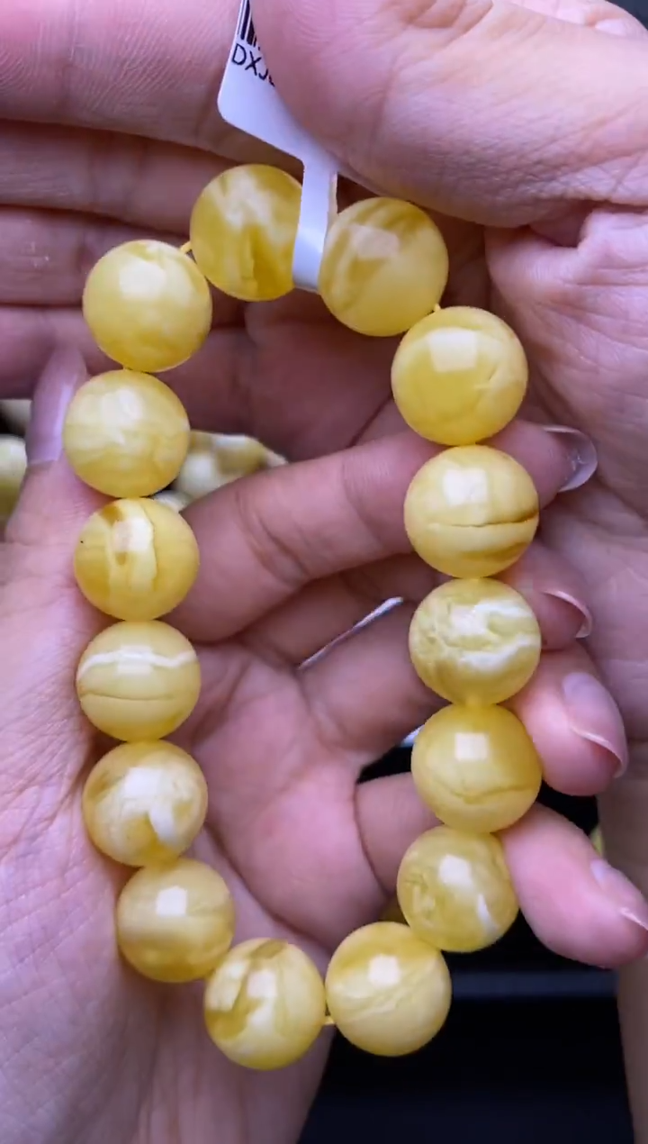 裸石琥珀未镶嵌 大小姐珠宝50