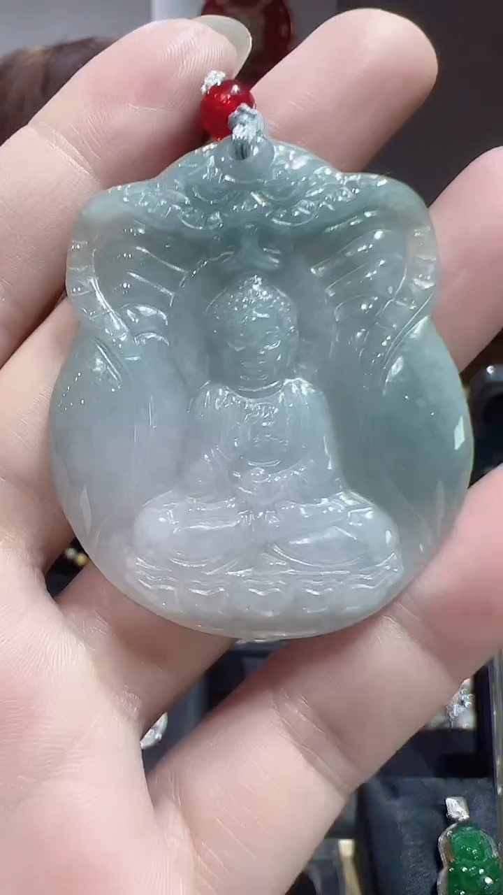 颈饰未镶嵌翡翠2025121024