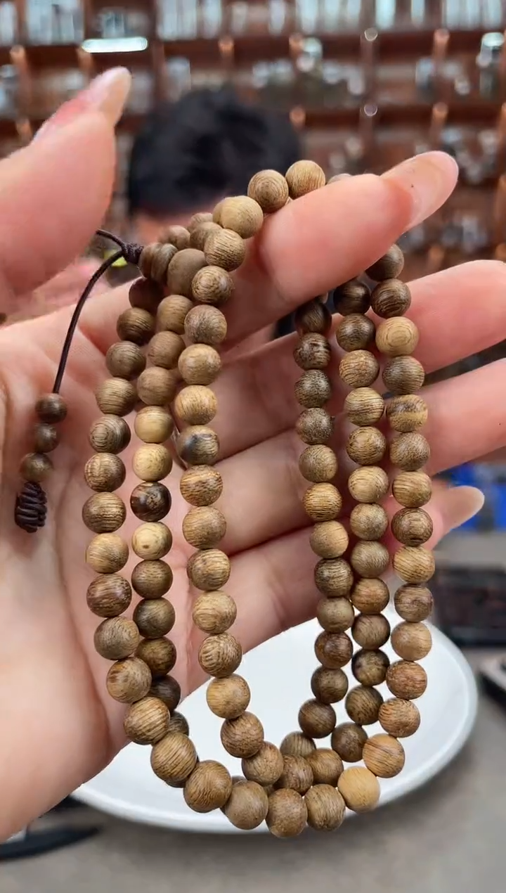 【闪购商品】沉香手串100号文莱多样性发一条