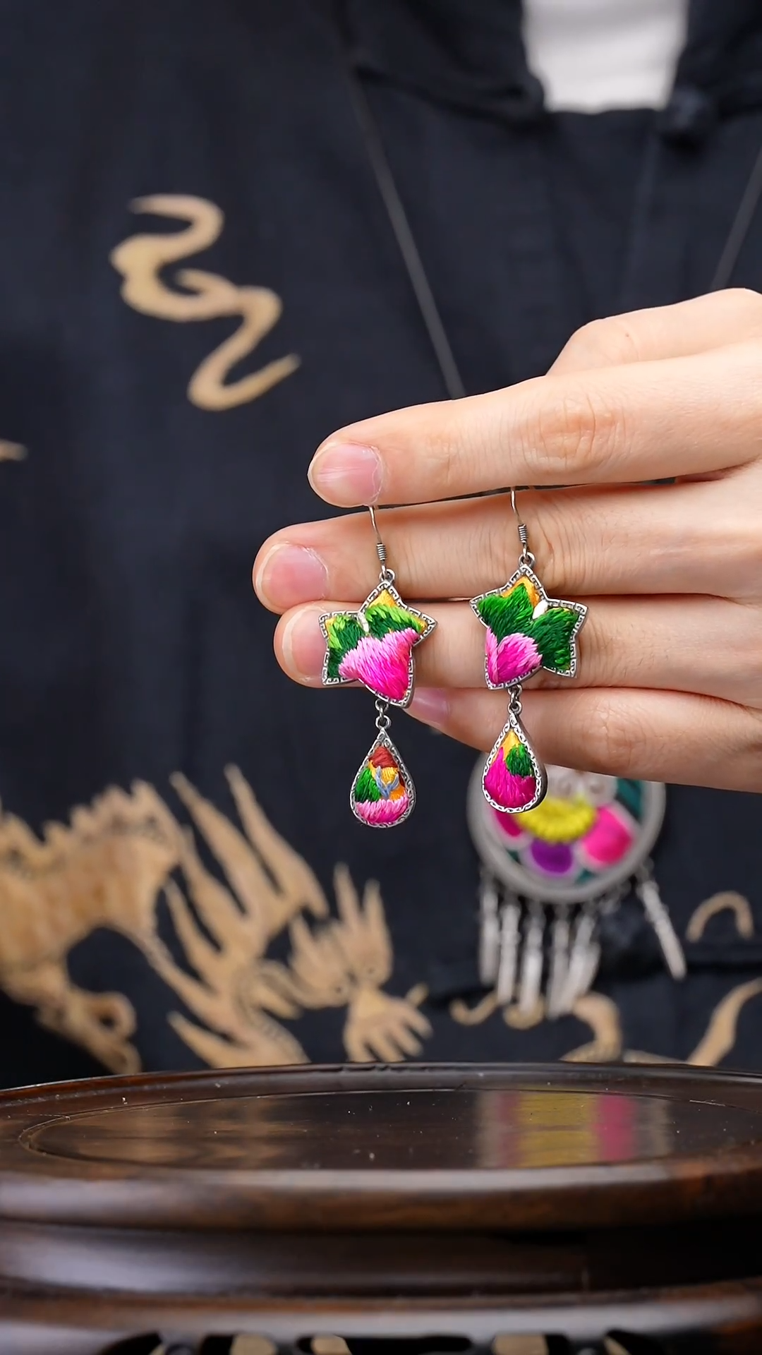 【闪购商品】刺绣黔东南苗族刺绣A558