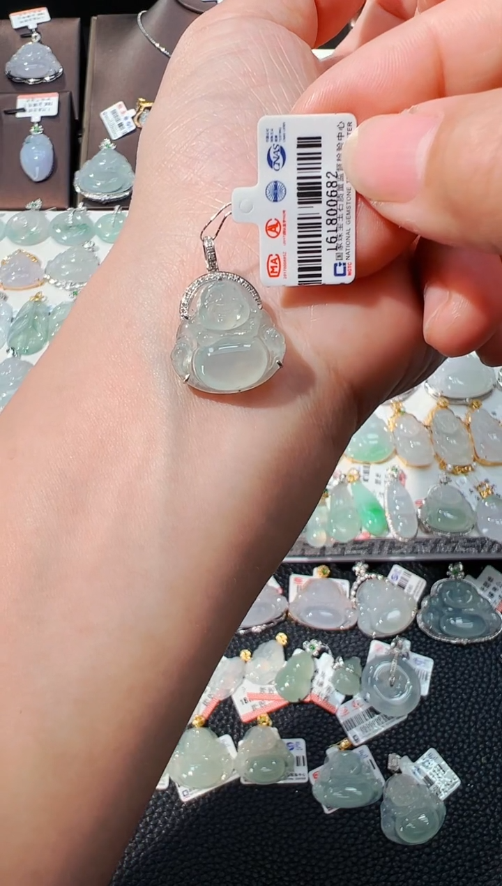 【闪购商品】翡翠吊坠(不含链)18K金镶嵌佛公吊坠682