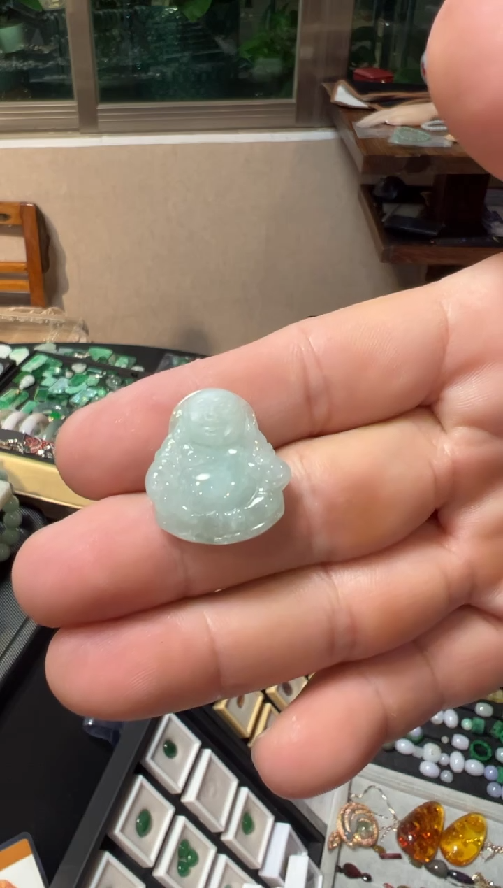 颈饰未镶嵌翡翠翡翠小佛公。