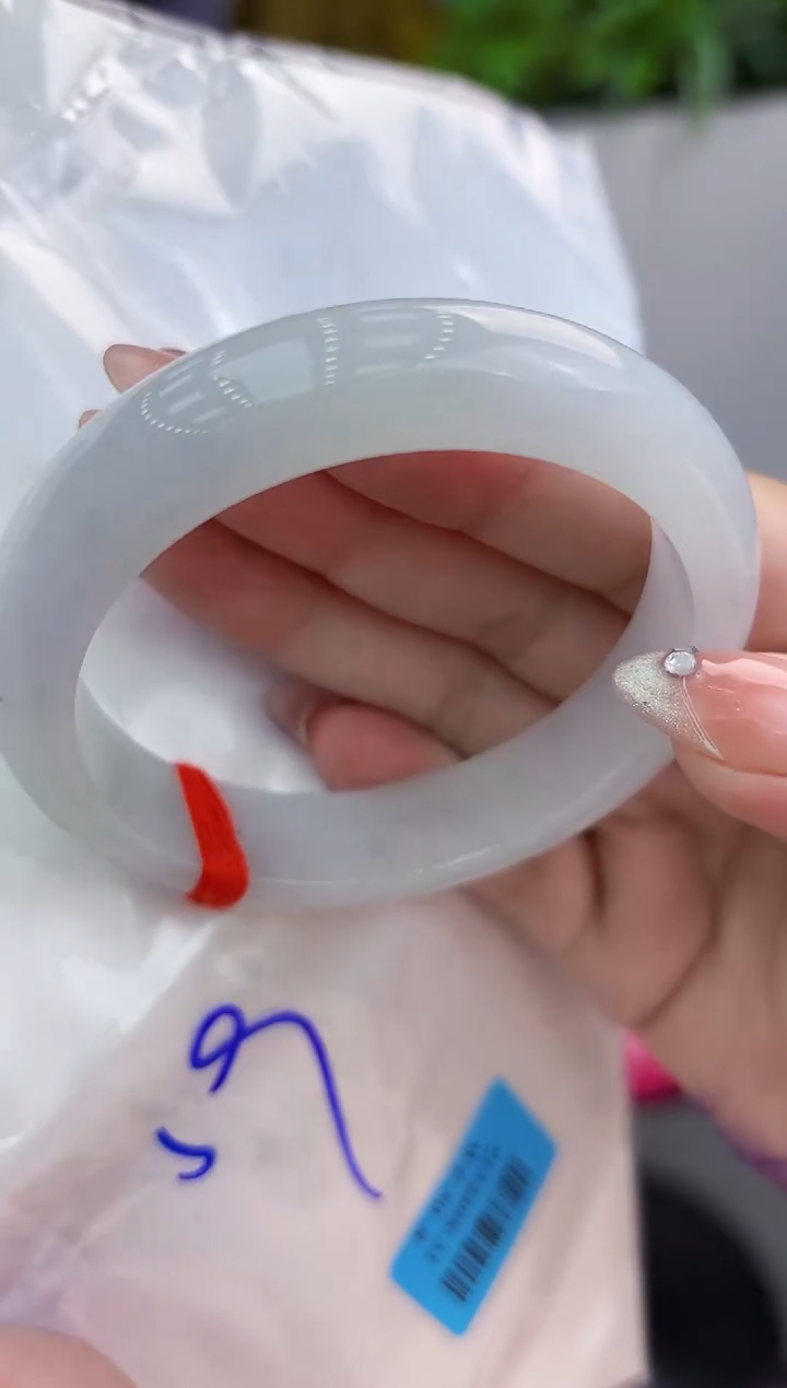 【闪购商品】翡翠手镯未镶嵌翡翠手镯