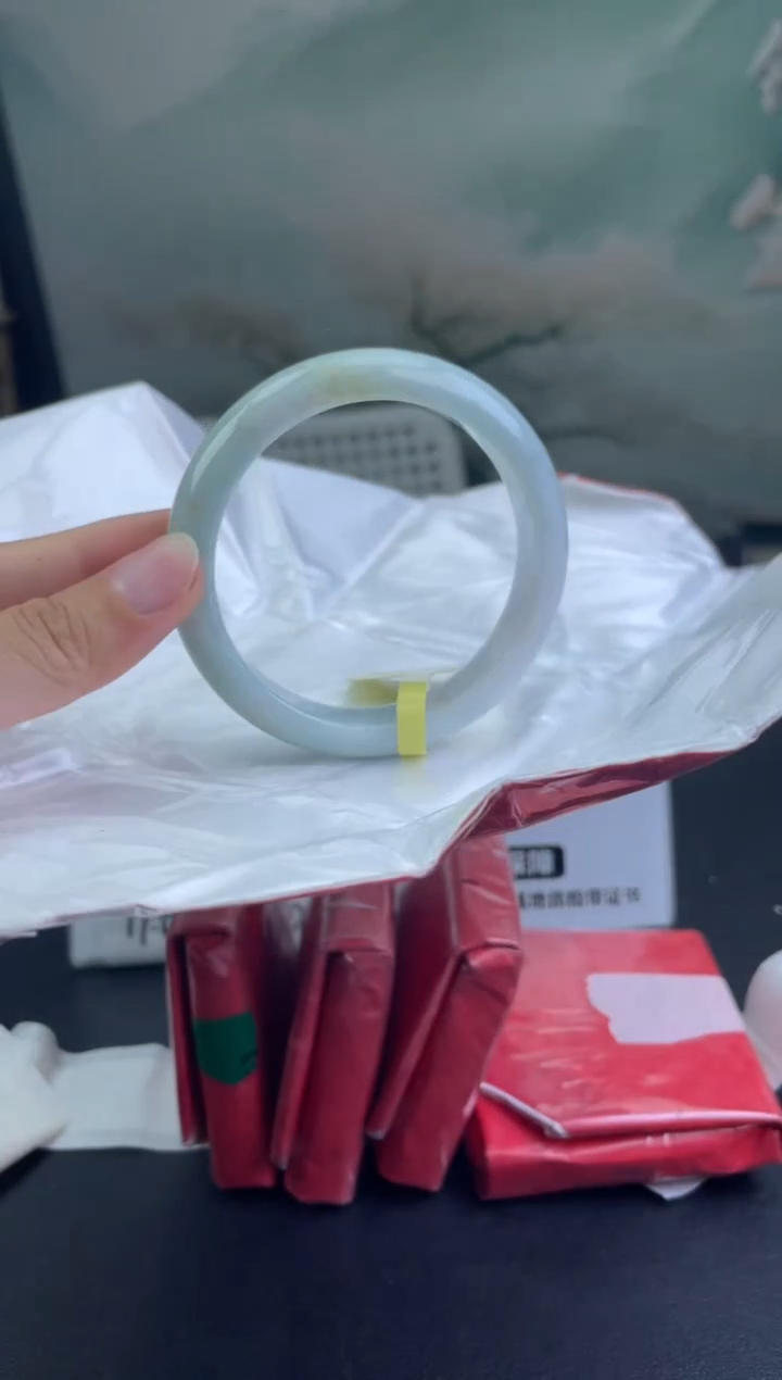 翡翠手镯未镶嵌10翡翠手镯