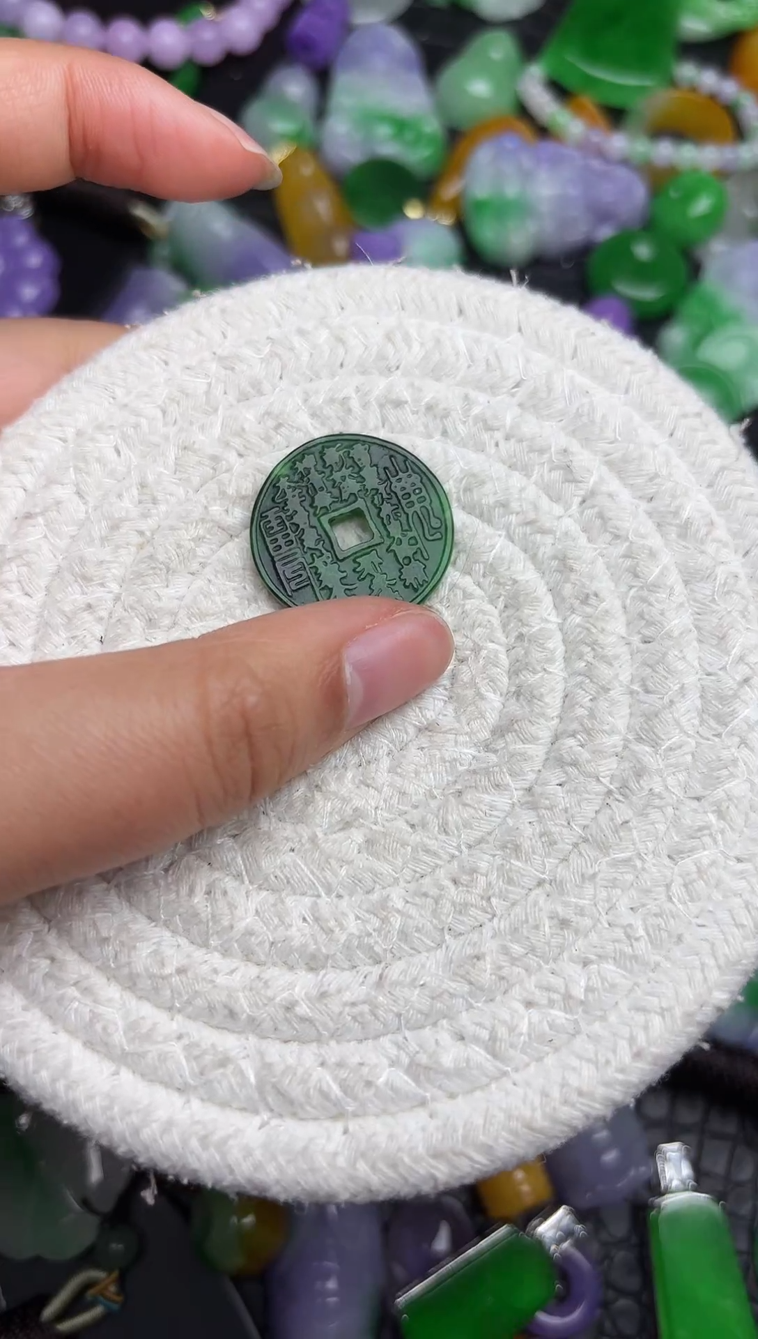 颈饰未镶嵌翡翠缅甸翡翠吊坠