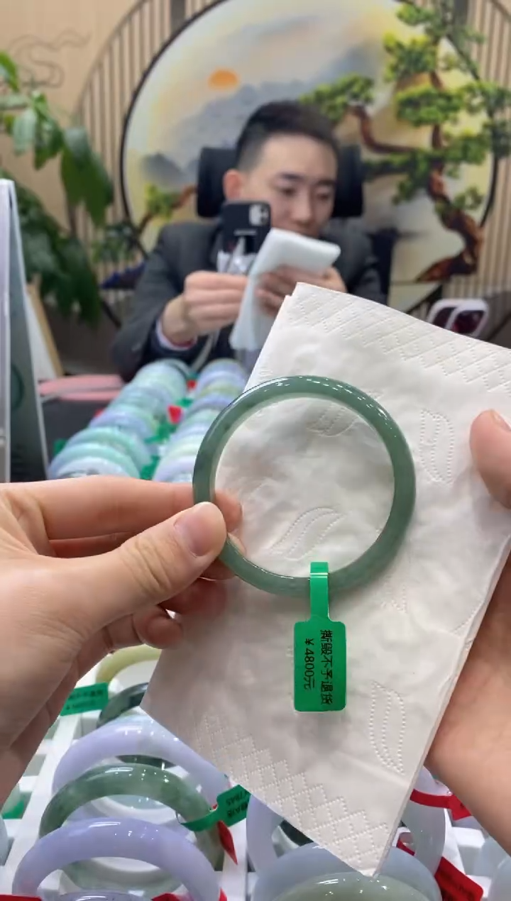 【闪购商品】翡翠手镯未镶嵌0000015535