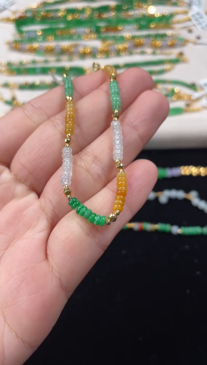 18K金镶嵌手链翡翠一条  P595