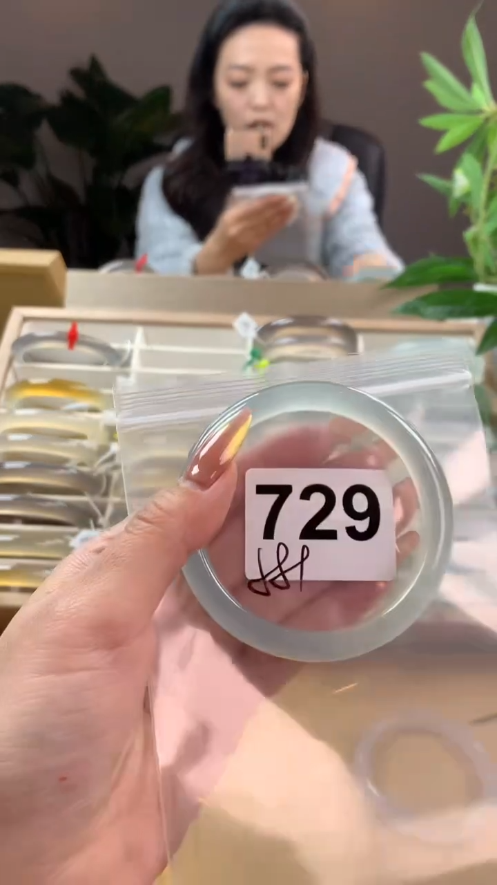 【闪购商品】玛瑙/玉髓手镯未镶嵌729