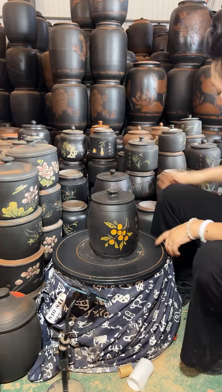 壶瑕疵茶叶罐 高柱彩填 838