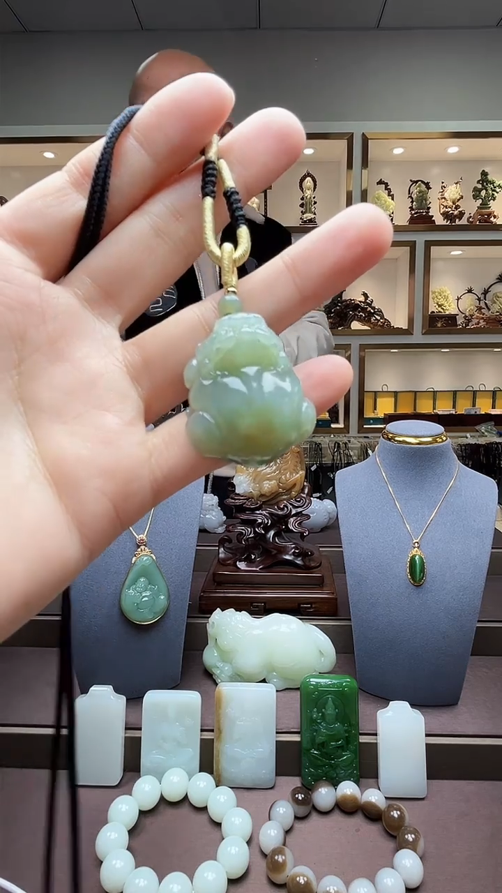 【闪购商品】和田玉挂件未镶嵌苏