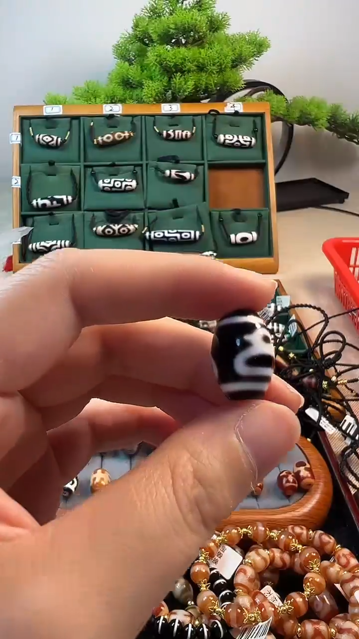 玛瑙/玉髓（覆膜）颈饰未镶嵌51（微瑕随机发货）