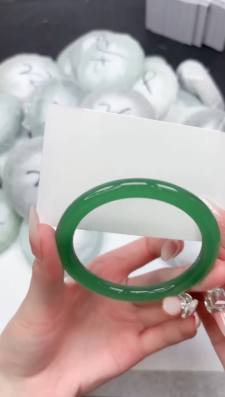 未镶嵌手镯石英质玉178-57.4