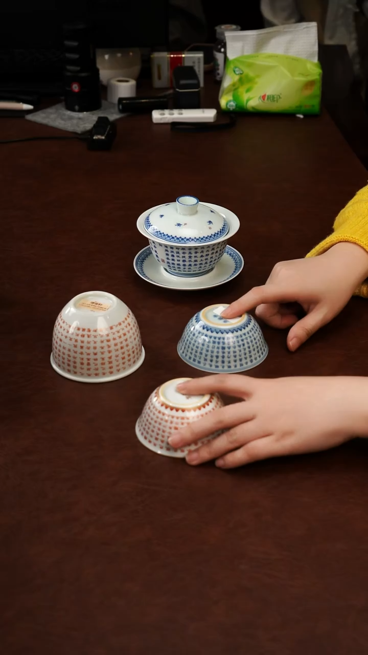 摆件陶景德镇瓷器，明成化青花瓷手绘茶具~