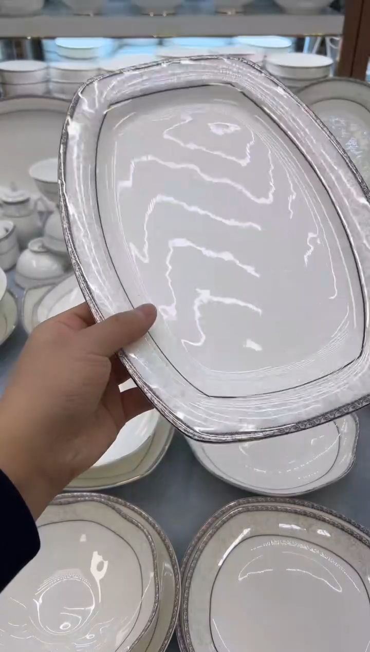 骨瓷 玲珑12方鱼1个 