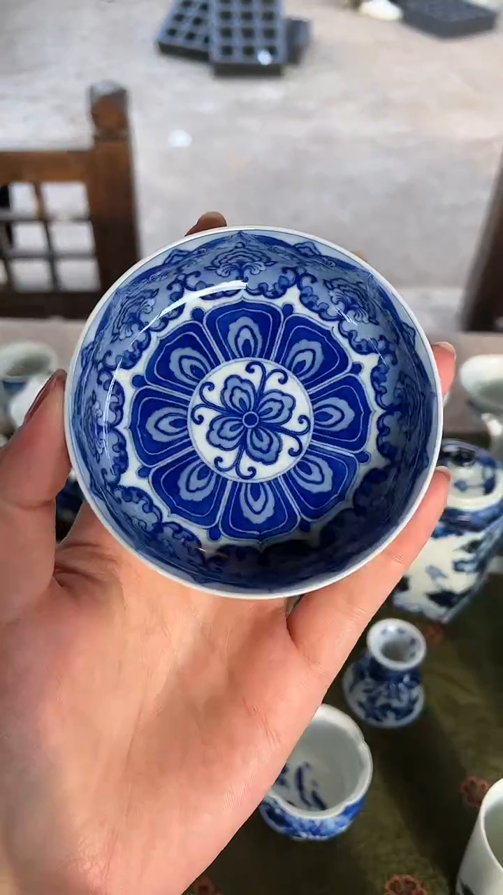 仪贤堂柴窑唐宝相普洱杯