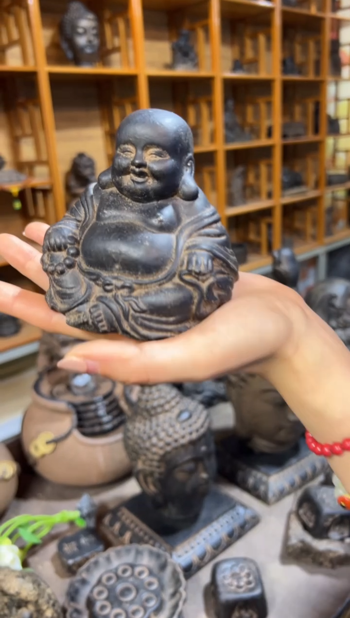 陶土【火山泥】未来佛