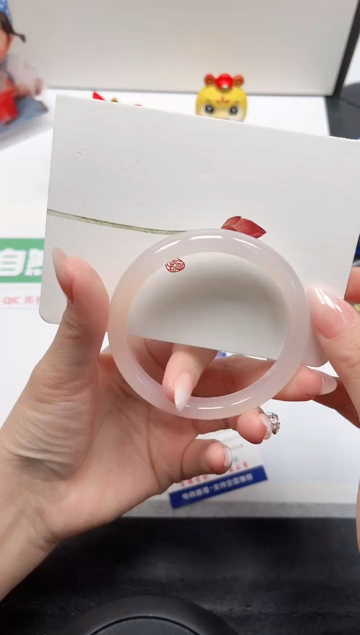 【闪购商品】石英质玉手镯未镶嵌276-60.4