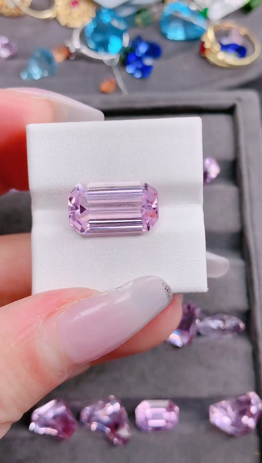 未镶嵌锂辉石裸石9.02ct