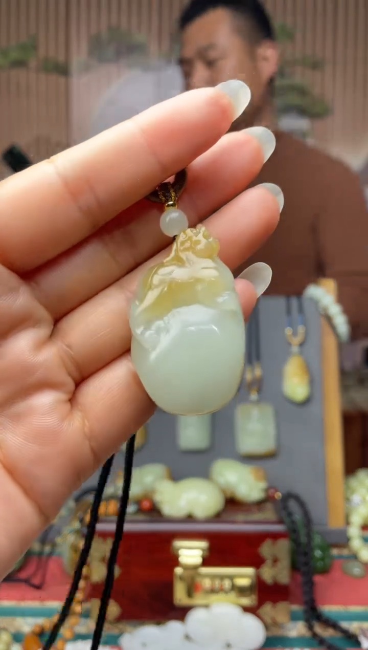 颈饰未镶嵌和田玉拍一发一