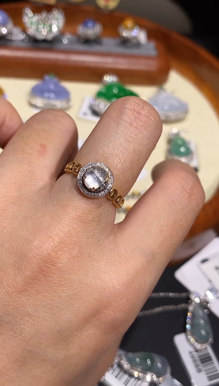 【闪购商品】翡翠戒指18K金镶嵌戒指