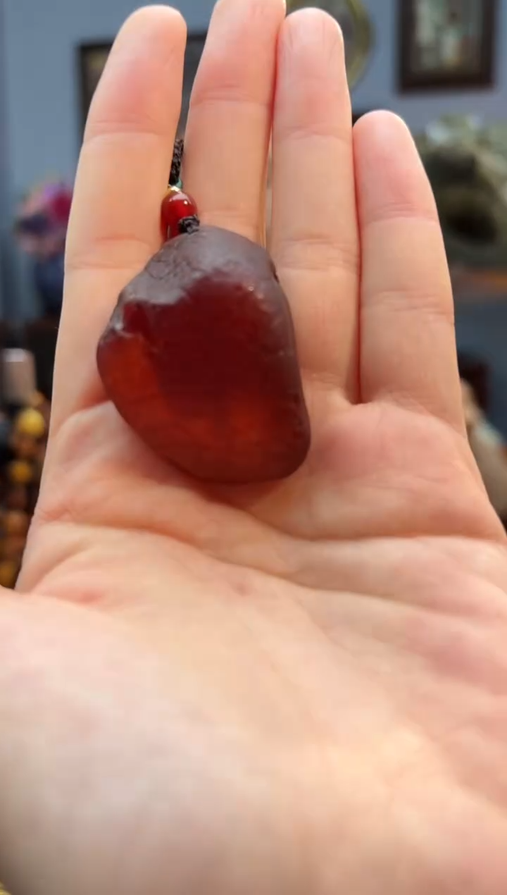 琥珀颈饰未镶嵌吊坠