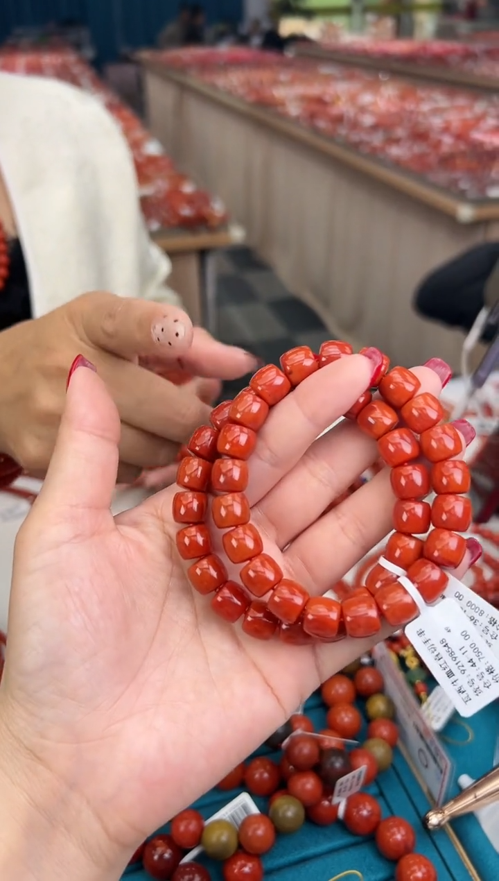 【闪购商品】南红玛瑙珠串未镶嵌多样发其一/11/92198548