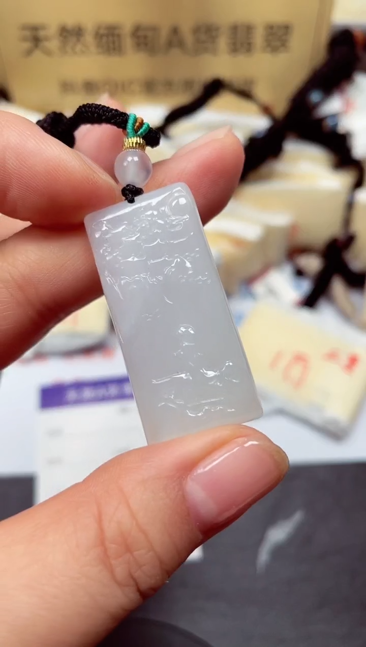 颈饰未镶嵌翡翠天然缅甸翡翠A货