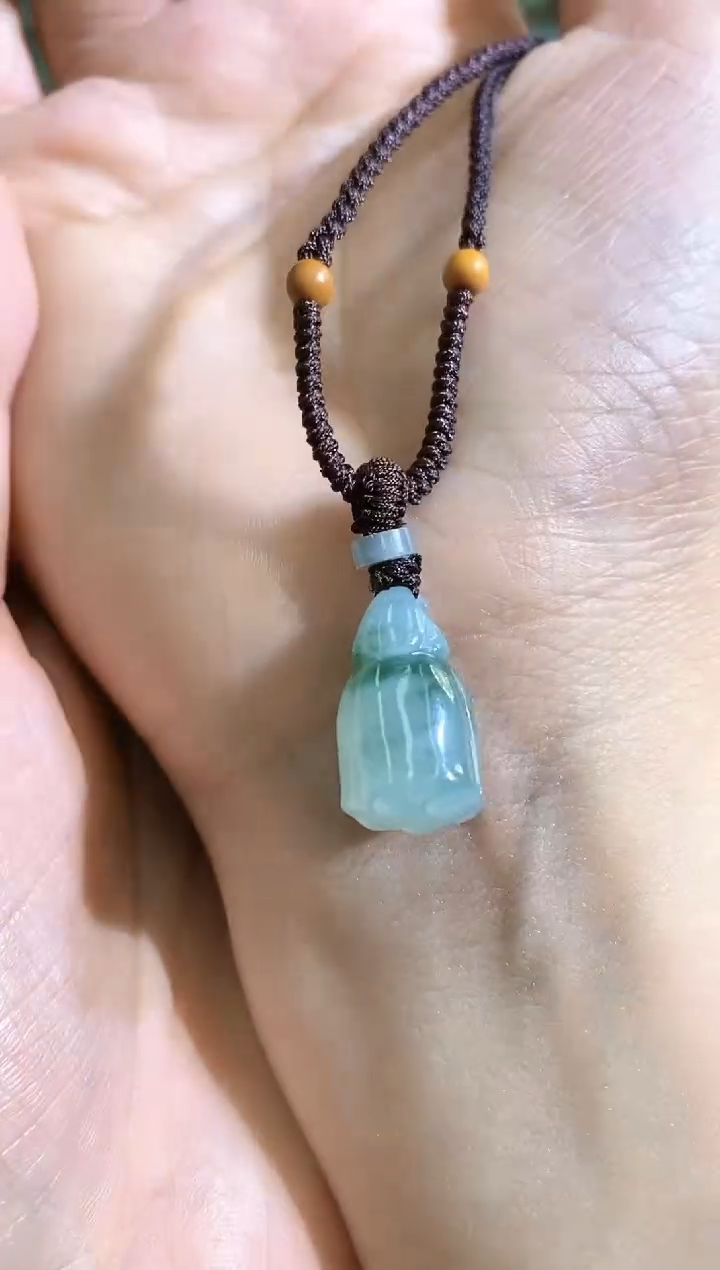 【闪购商品】翡翠颈饰未镶嵌250305128