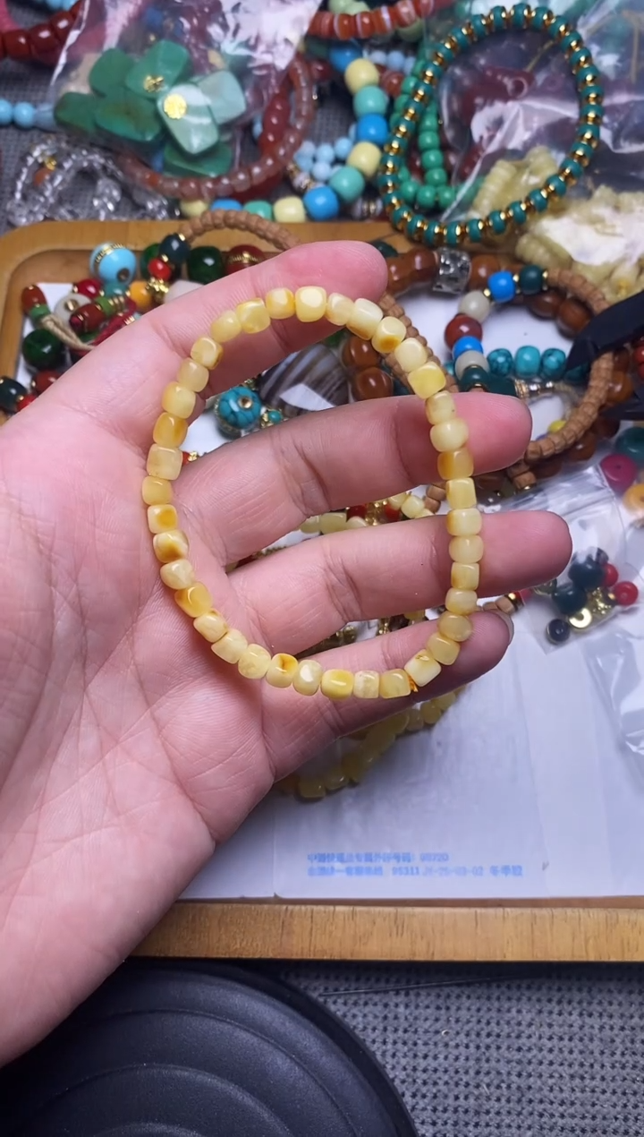 未镶嵌蜜蜡手串方糖单圈卡5mm左右 