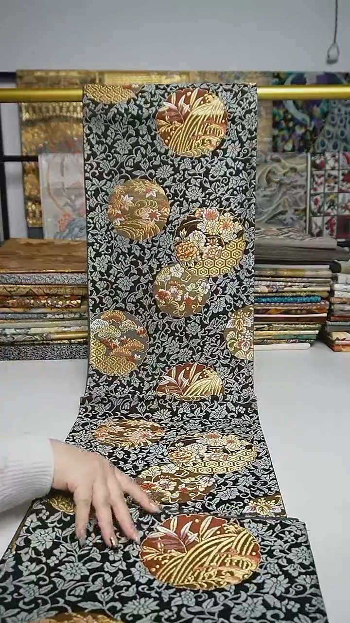 【闪购商品】织绣94 六通唐草团花