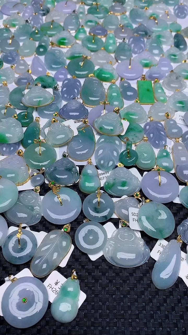 【闪购商品】翡翠颈饰18K金镶嵌8767867867