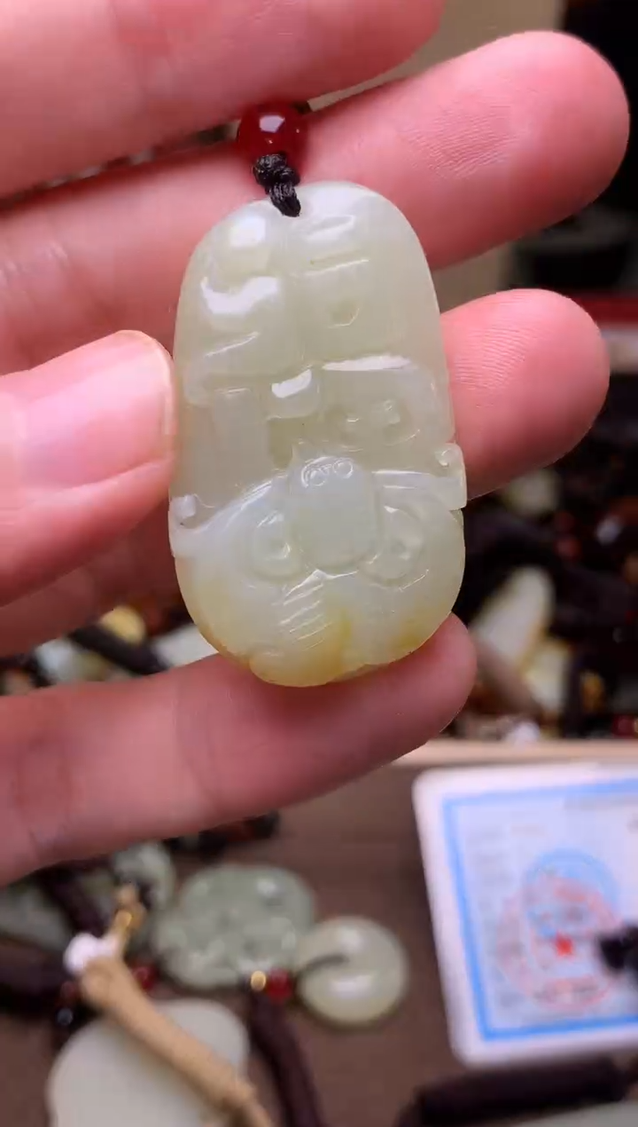 颈饰未镶嵌和田玉新疆料青海料清水和田玉吊坠