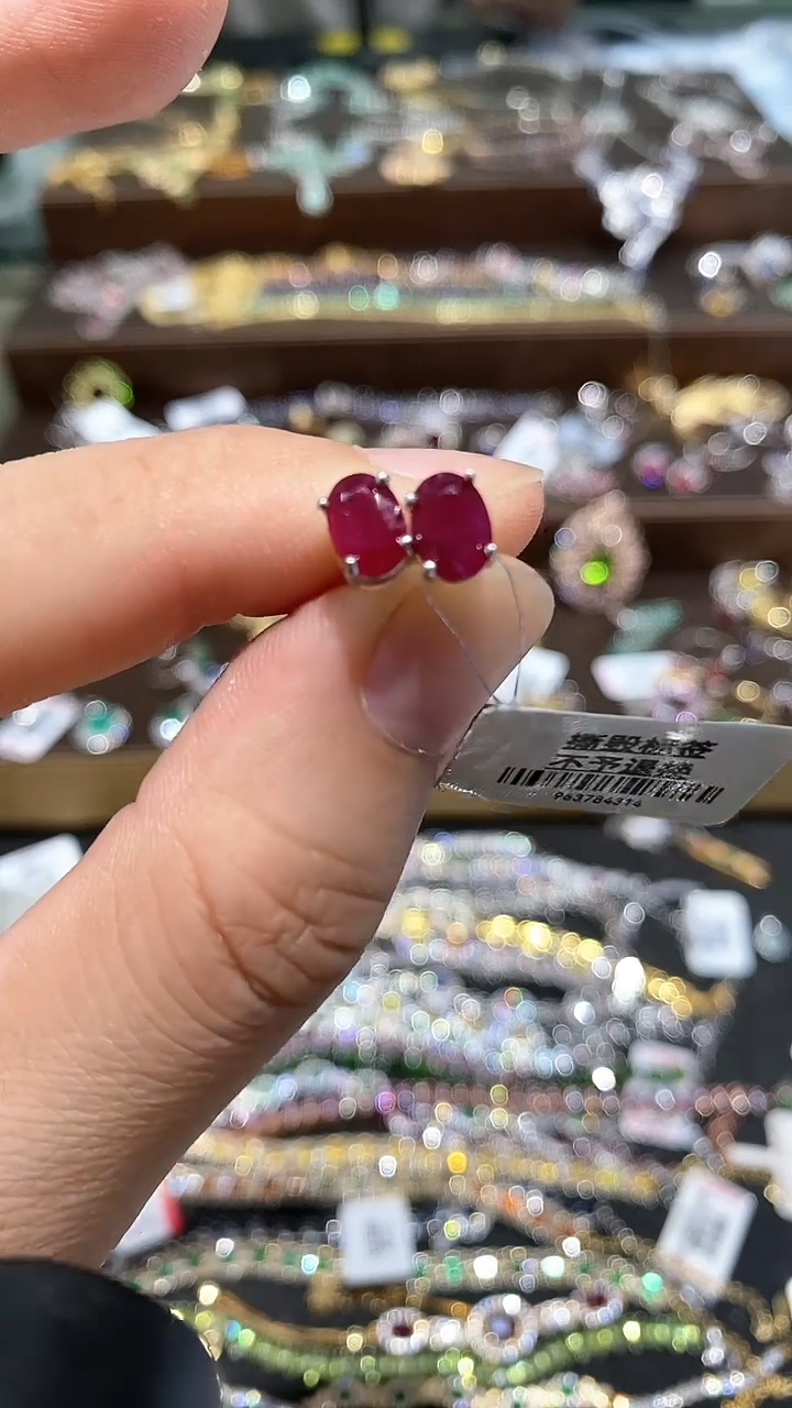 【闪购商品】红宝石耳饰银S925镶嵌耳钉