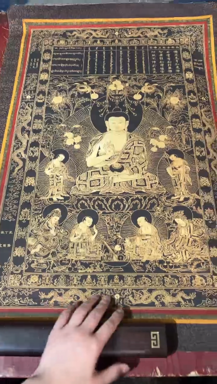 卷轴画龙妹的唐卡tk16