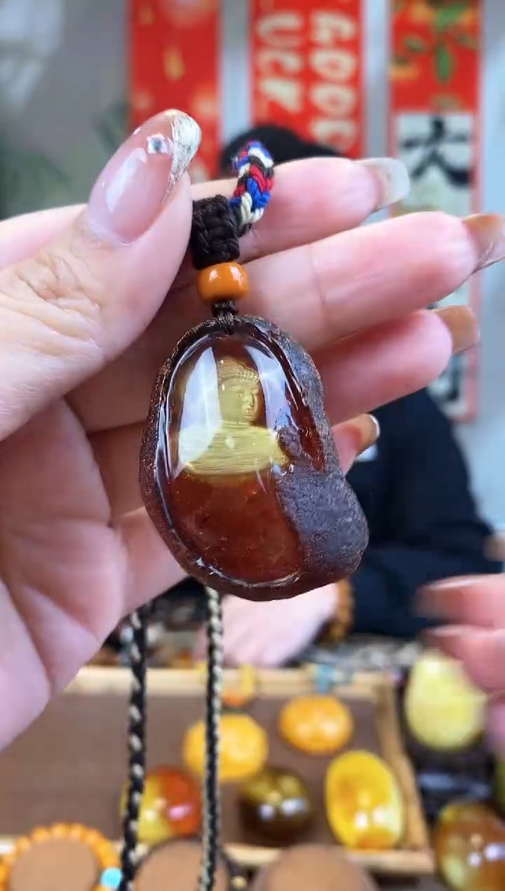 【闪购商品】琥珀裸石未镶嵌基地发货 一物一证 顺丰包邮