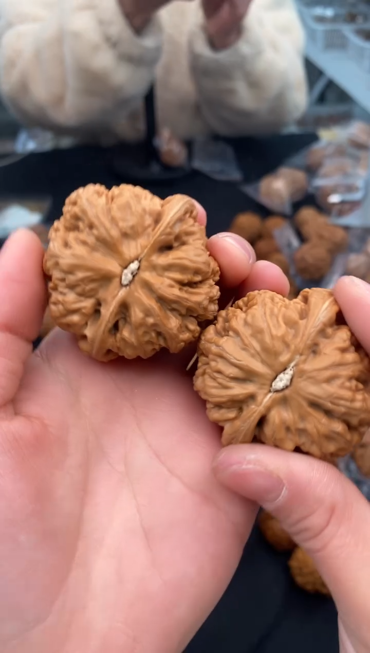 【闪购商品】文玩核桃把件肉球筋46-t897