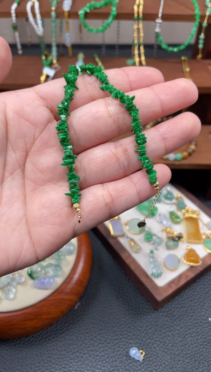 【闪购商品】翡翠套链18K金镶嵌一个     P546