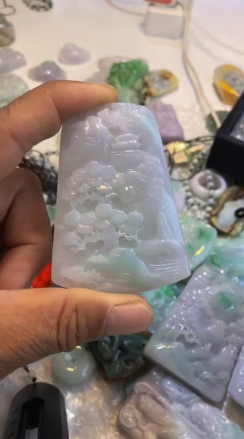 【闪购商品】翡翠吊坠(不含链)未镶嵌白肉山水