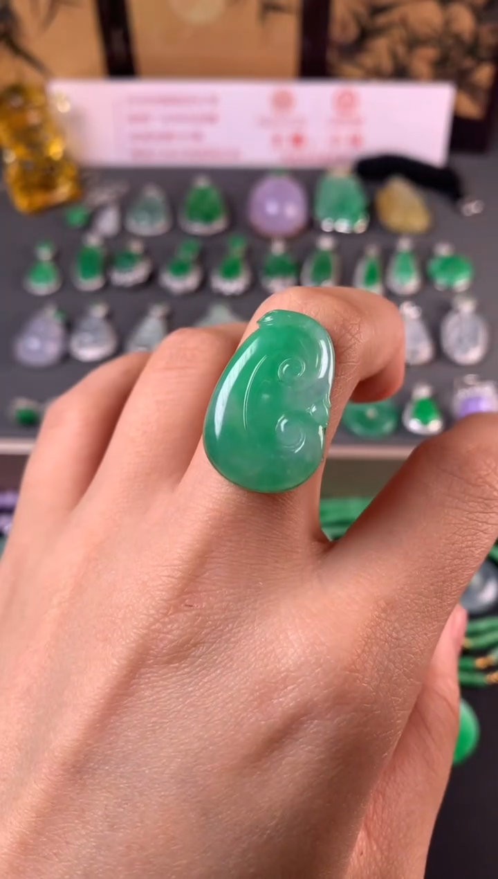 未镶嵌定制翡翠裸石（镶嵌定制）