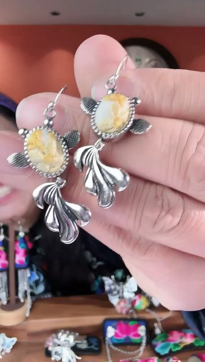 织绣非遗手工苗绣刺绣耳环36