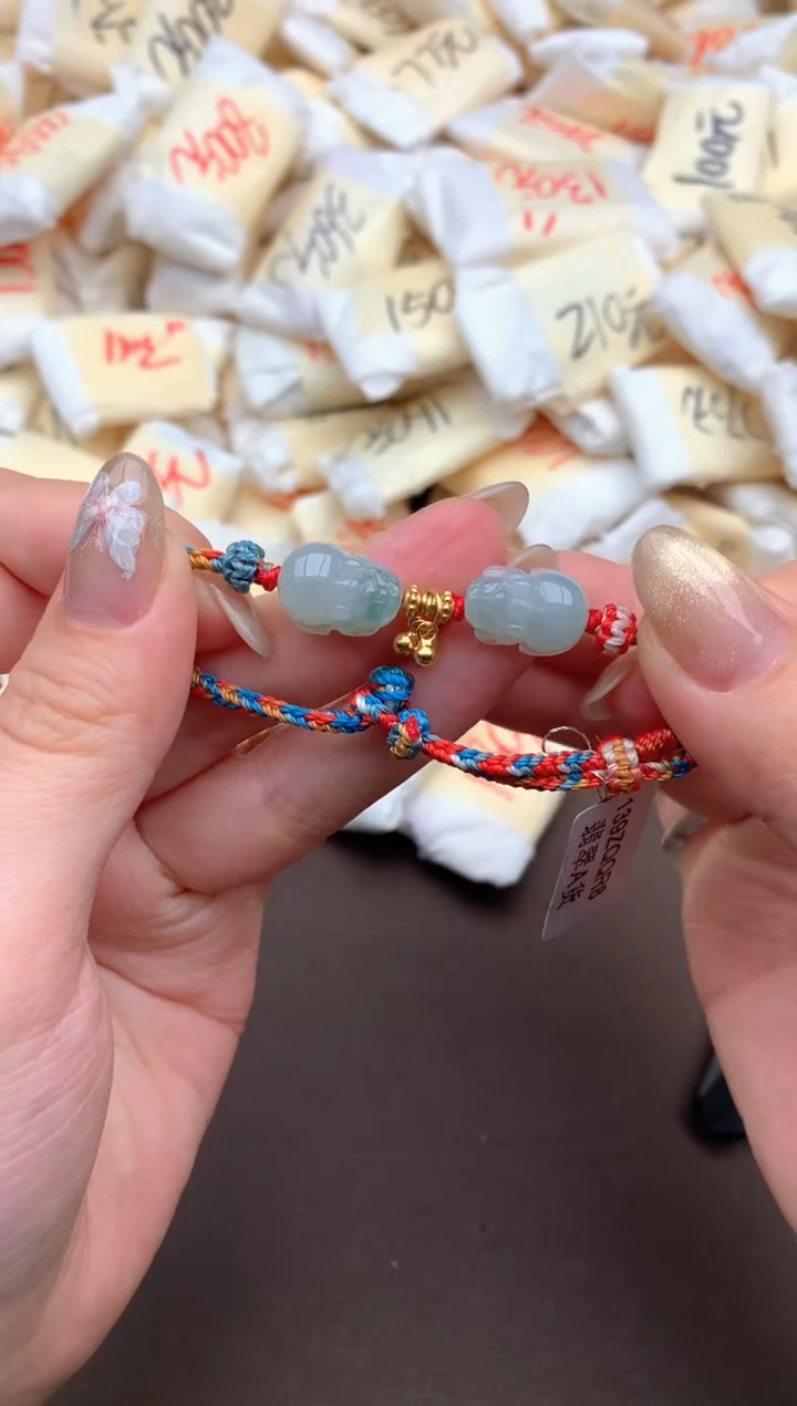 【闪购商品】翡翠挂件未镶嵌  一     