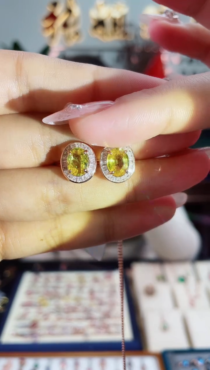 【闪购商品】彩色蓝宝石耳饰银S925镶嵌耳饰