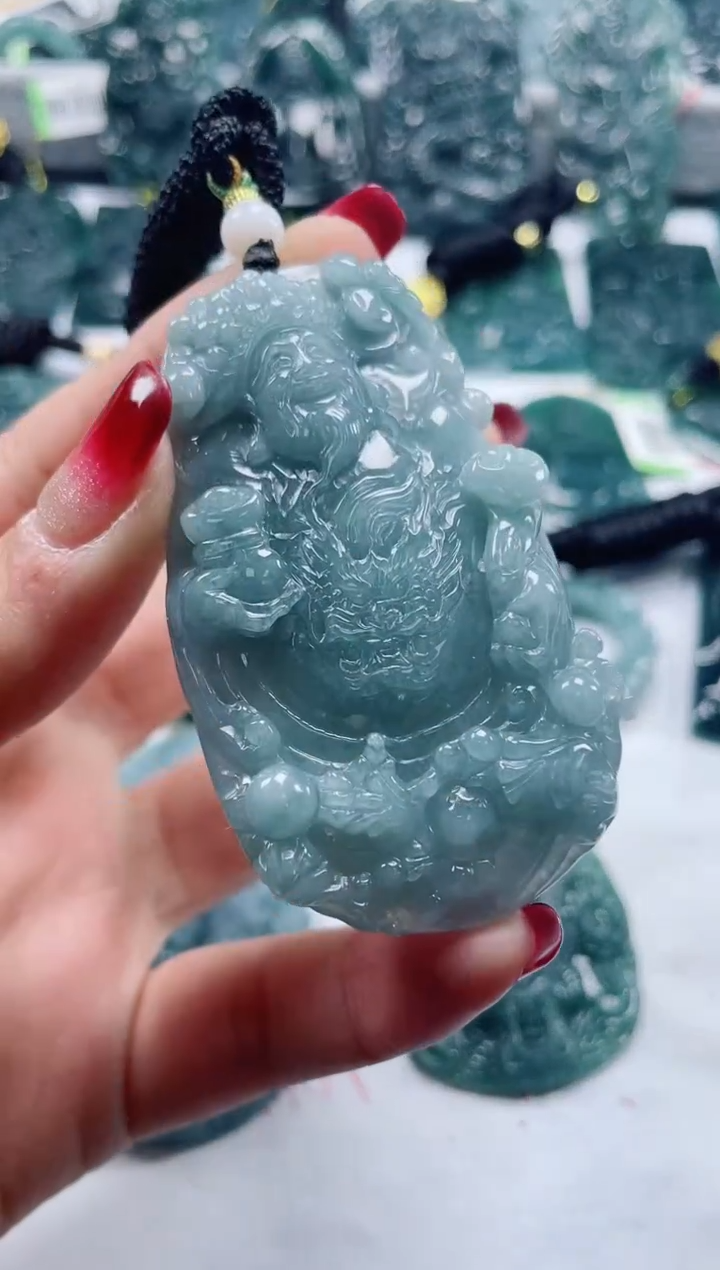 【闪购商品】翡翠颈饰未镶嵌                 