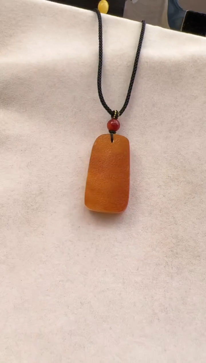 【闪购商品】琥珀裸石未镶嵌10112170-吊坠